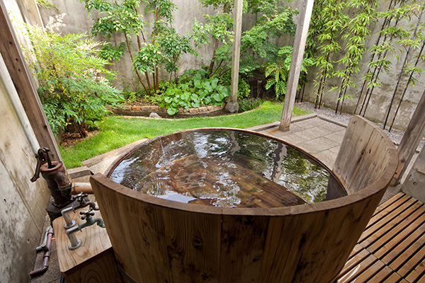 Private open-air bath “Nadeshiko”